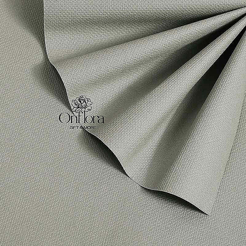 [6] تغليف ورق رمادي فاخر ملمس بارز