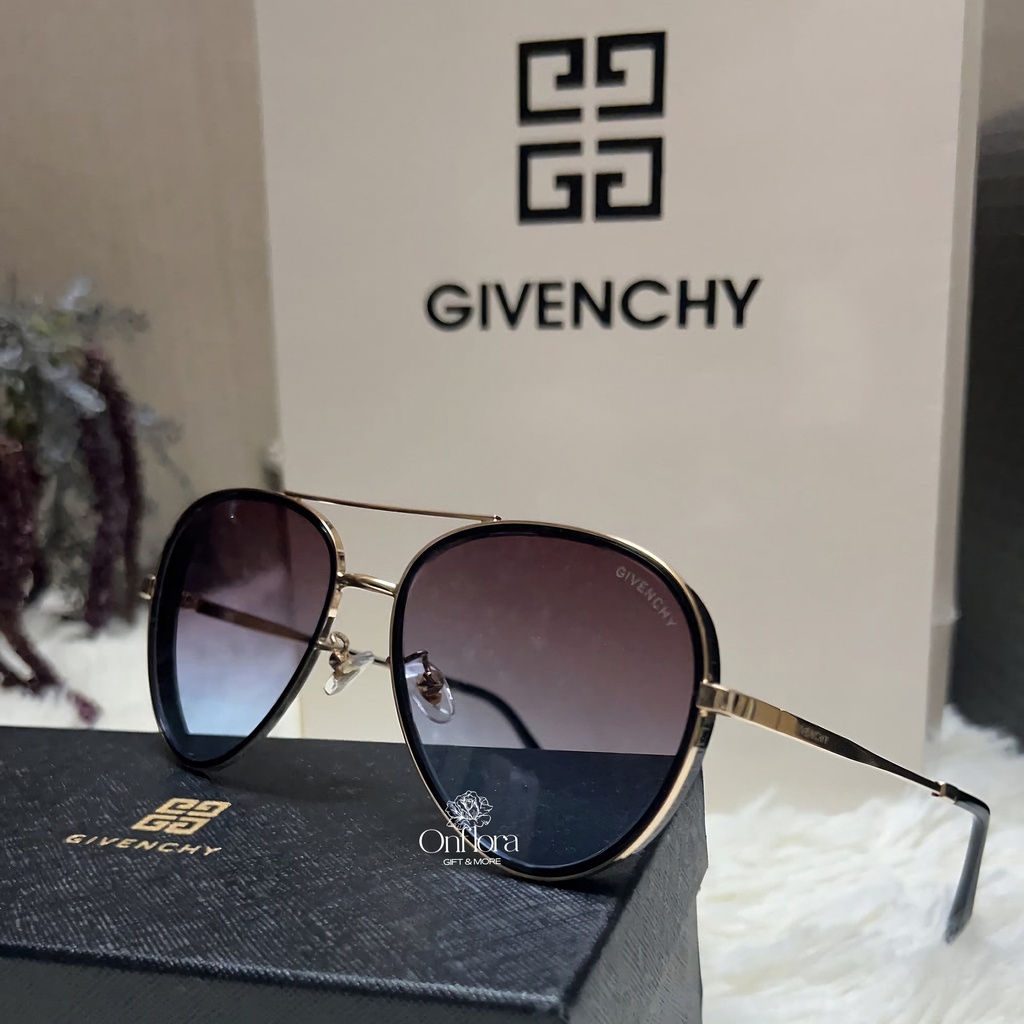 نظارة جيفنشي (بدون ملحقات, بدون تنسيق)