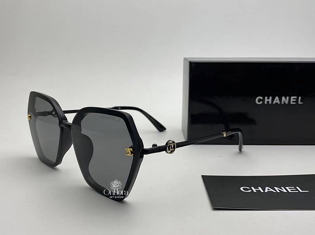 نظارة شانيل  (بدون ملحقات, بدون تنسيق)