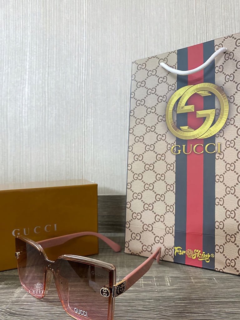 نظارة قوتشي  (بدون ملحقات, بدون تنسيق)