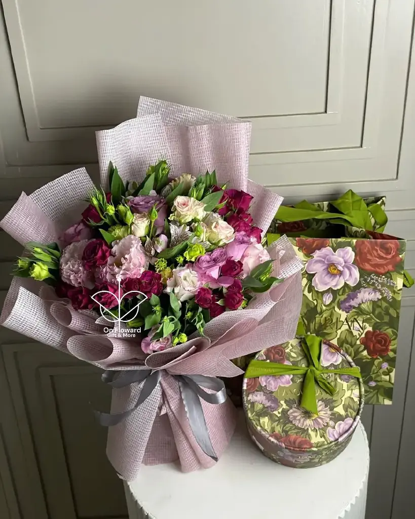 تنسيق باقه فقط بدون هدايا جانبيه ❕️
(بإمكانك تعديل خصائص الهديه المعروضه و أضافة الهدايا الجانبيه ان أردت ✅️ )*