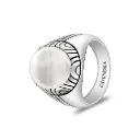 فايندرا

خاتم رجالي من الفضة الخالصة عيار 925 مطلي روديوم و اسود مرصع احجار صدف ابيض كابشون