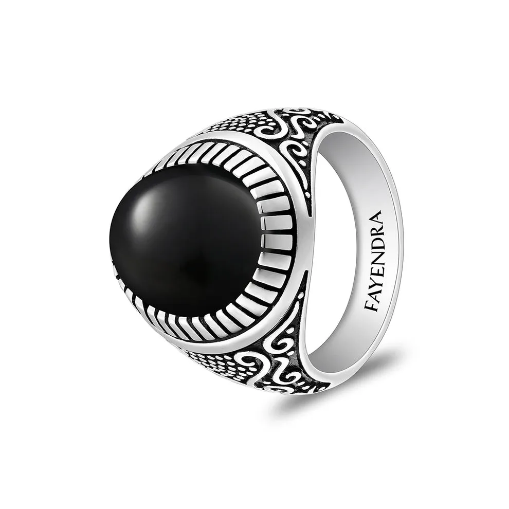 فايندرا

خاتم رجالي من الفضة الخالصة عيار 925 مطلي روديوم و اسود مرصع احجار عقيق اسود طبيعي كابشون