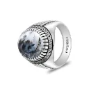 فايندرا

خاتم رجالي من الفضة الخالصة عيار 925 مطلي روديوم و اسود مرصع احجار عقيق مشجر طبيعي كابشون