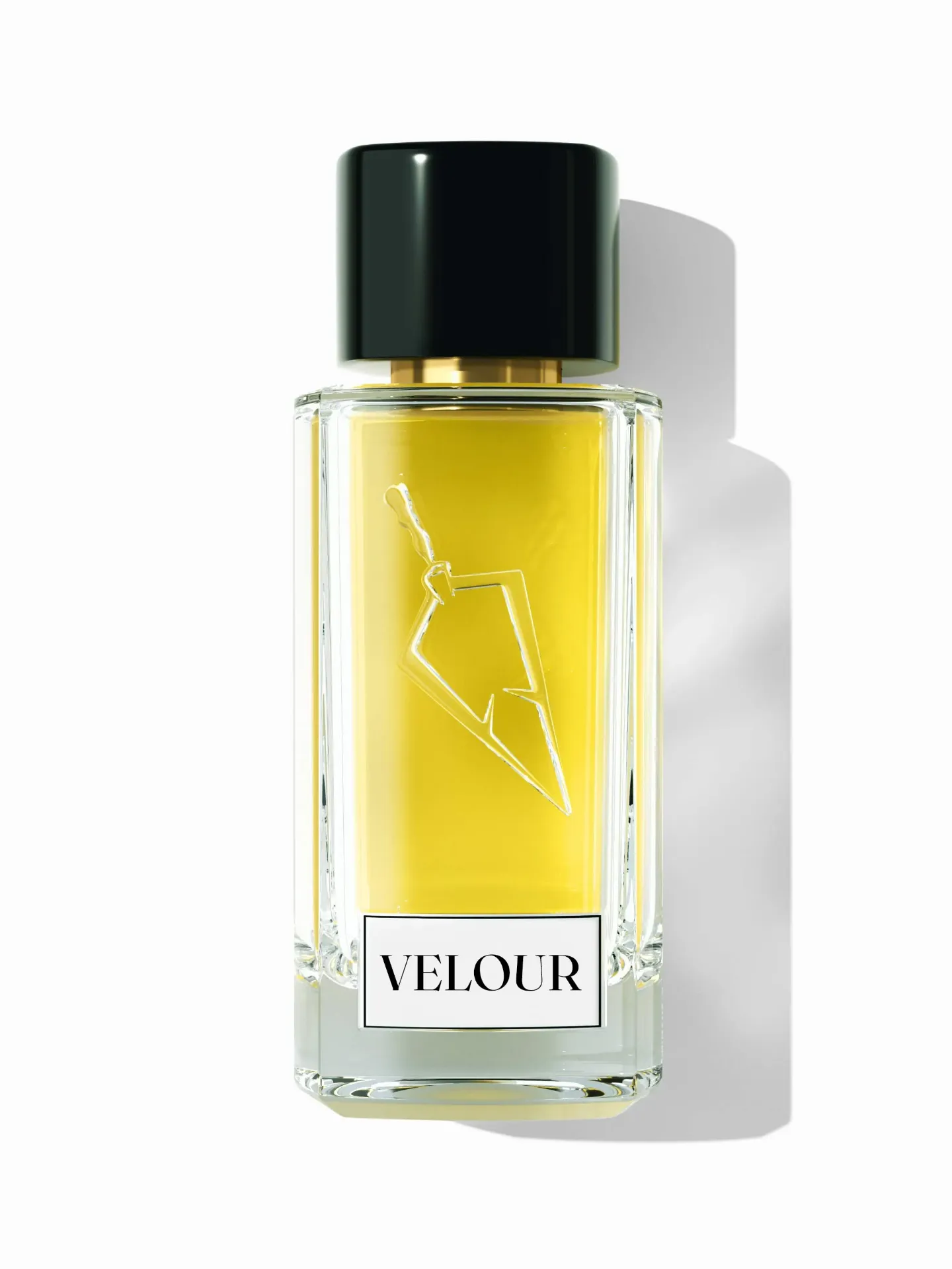 توفير عطر VELOUR من فيصل الدايل خلال ساعه أو ربما أقل مناسب جداً لتقديمة كهديه