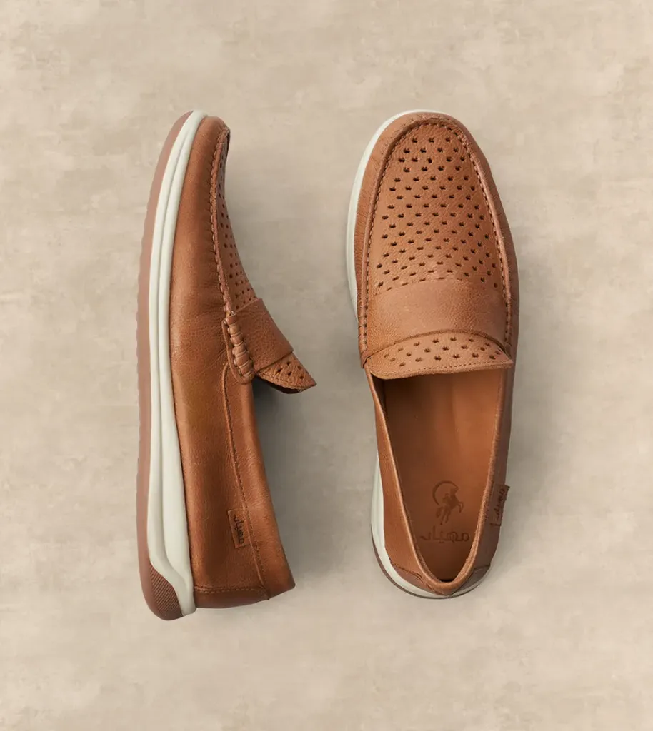 توفير حذاء كاجوال من مهيار خلال ساعه أو ربما أقل مناسب جداً لتقديمة كهديه