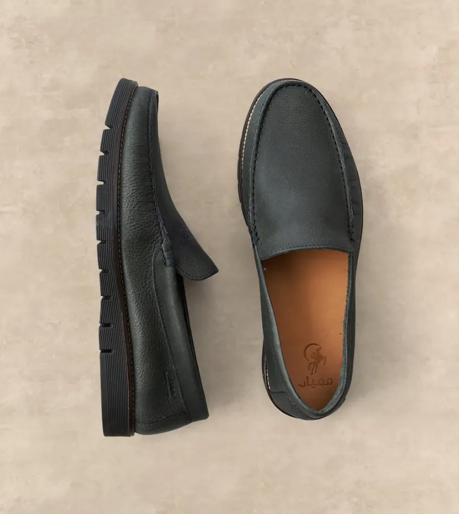 توفير حذاء كاجوال من مهيار خلال ساعه أو ربما أقل مناسب جداً لتقديمة كهديه