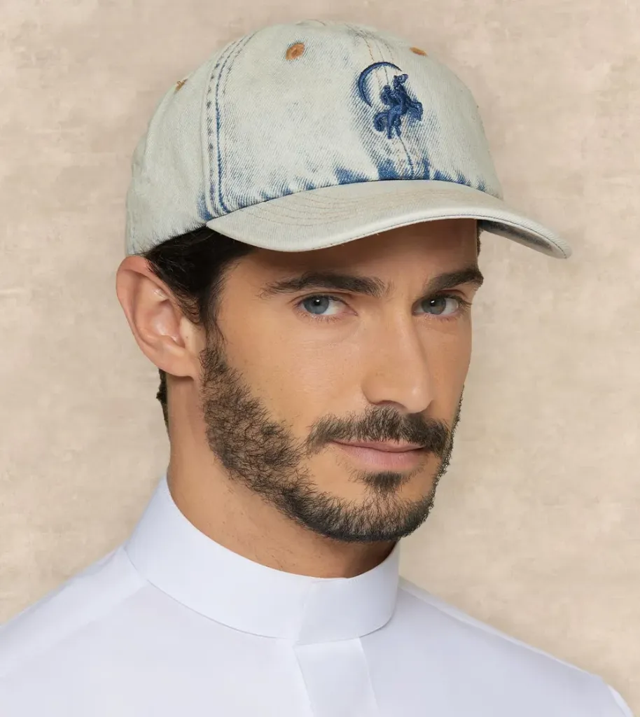 توفير كاب كاجوال من مهيار خلال ساعه أو ربما أقل مناسب جداً لتقديمة كهديه (بدون تنسيق)