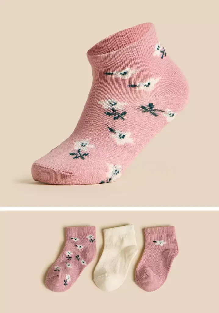 توفير ملابس طقم جوارب طول الكاحل 3 أزواج بطبعات زهرية ( من ماكس ) خلال ساعه أو ربما أقل مناسب جداً لتقديمة كهديه