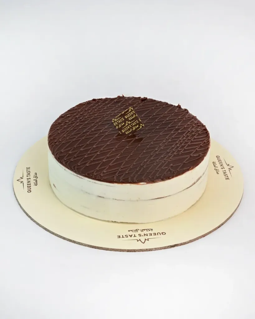 توفير كيكة العسل و الدارك شوكلت ( من مذاق الملكة ) خلال ساعه أو ربما أقل مناسب جداً لتقديمة كهديه